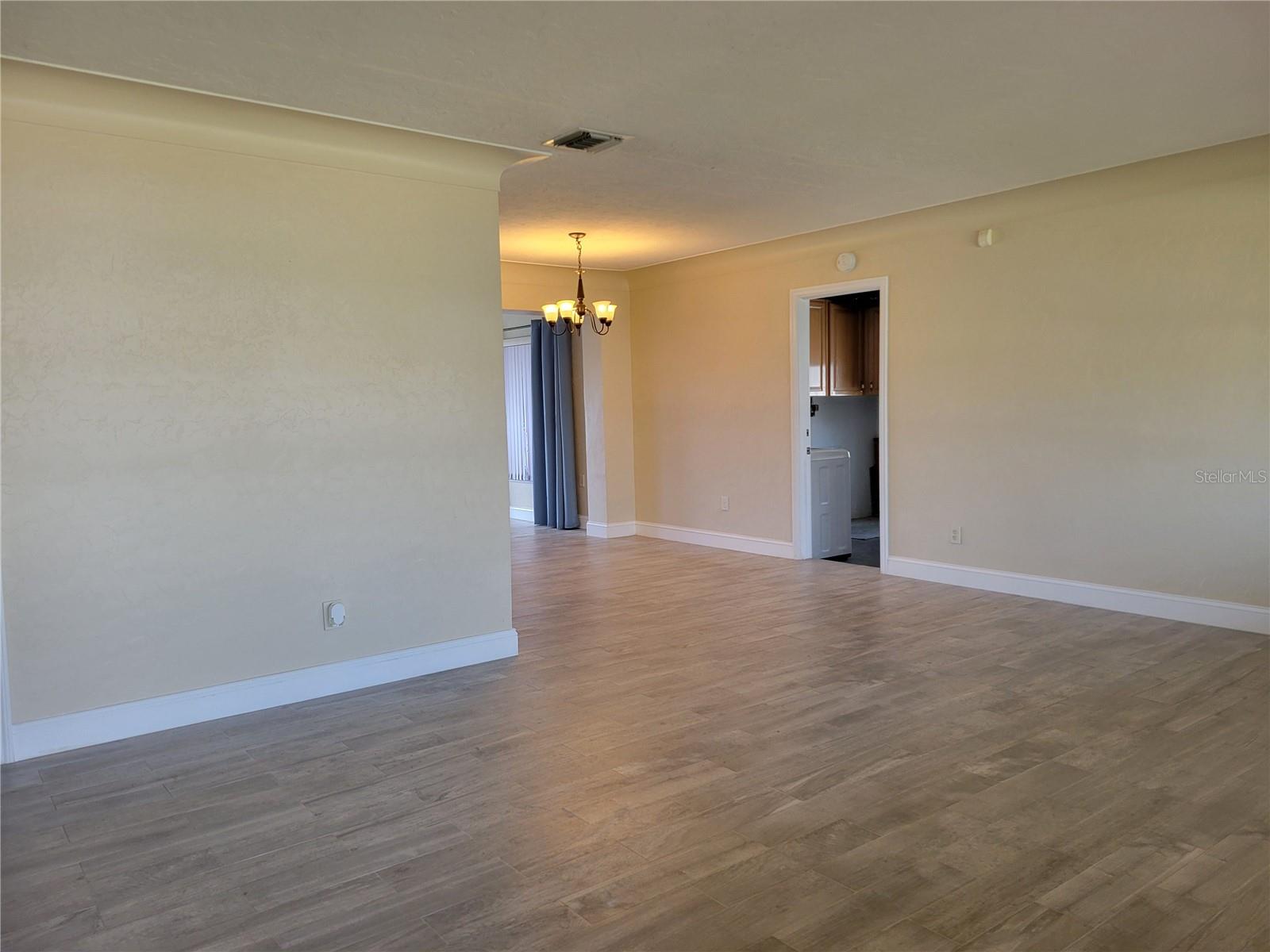 7880 2ND AVENUE S, St Petersburg, FL 33707