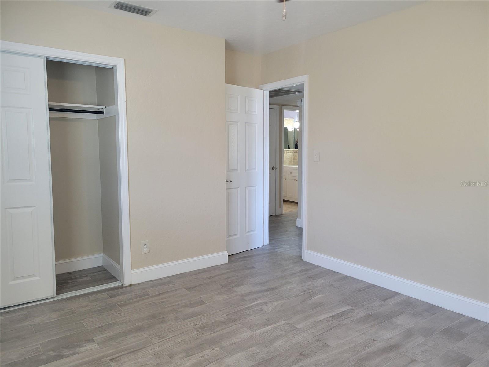 7880 2ND AVENUE S, St Petersburg, FL 33707