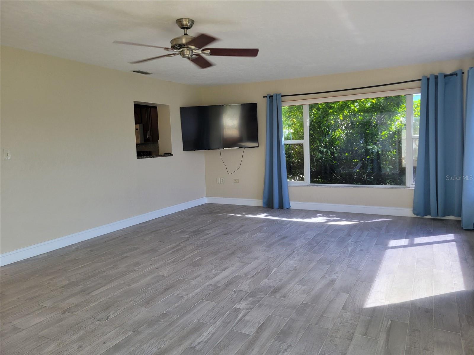 7880 2ND AVENUE S, St Petersburg, FL 33707