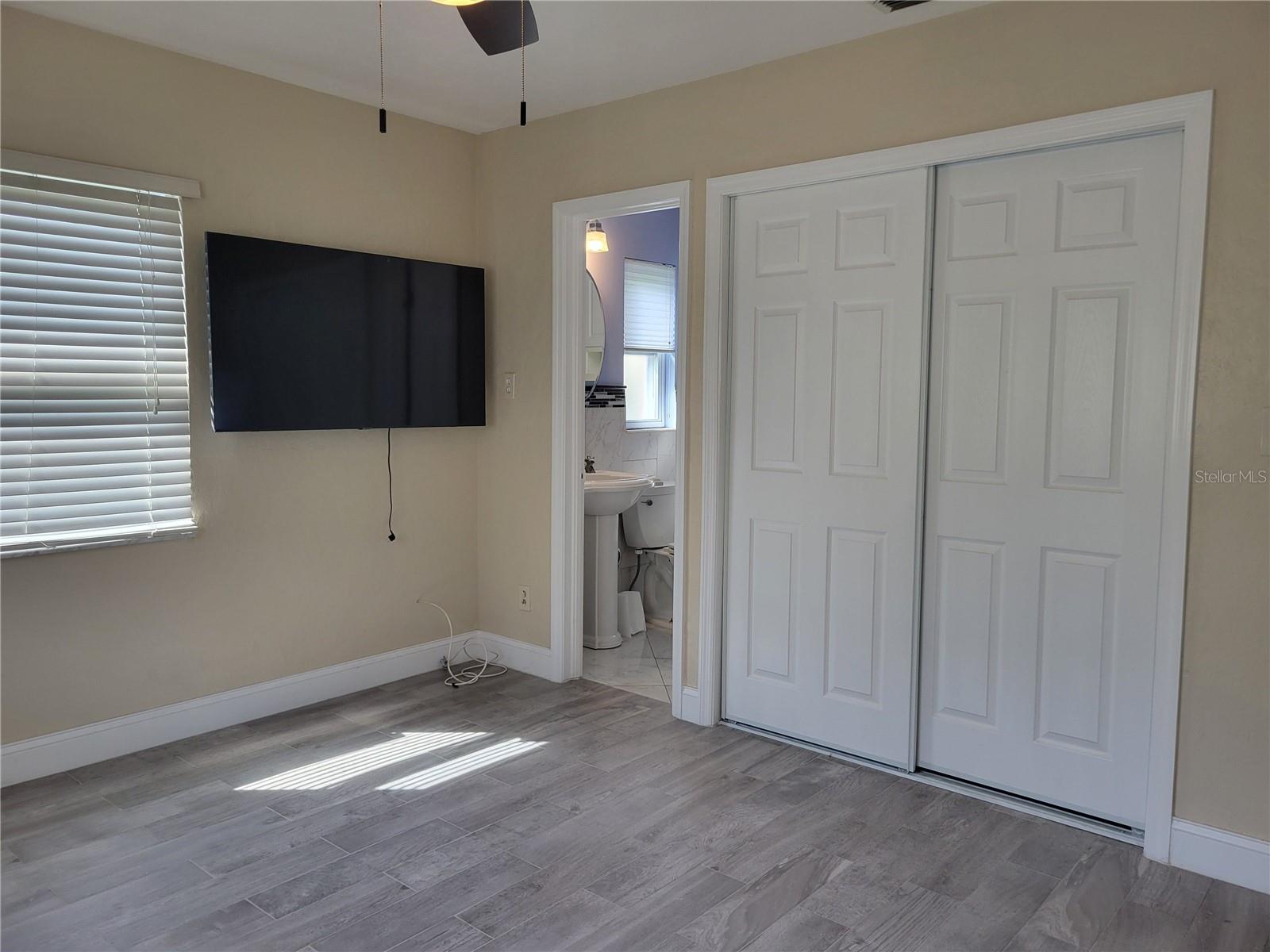 7880 2ND AVENUE S, St Petersburg, FL 33707