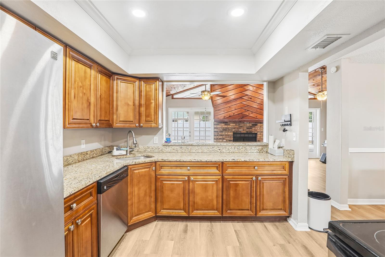 700 13TH COURT SW, Largo, FL 33770