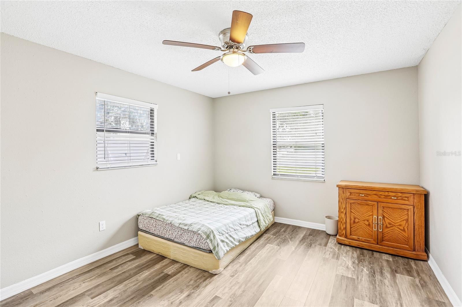 700 13TH COURT SW, Largo, FL 33770