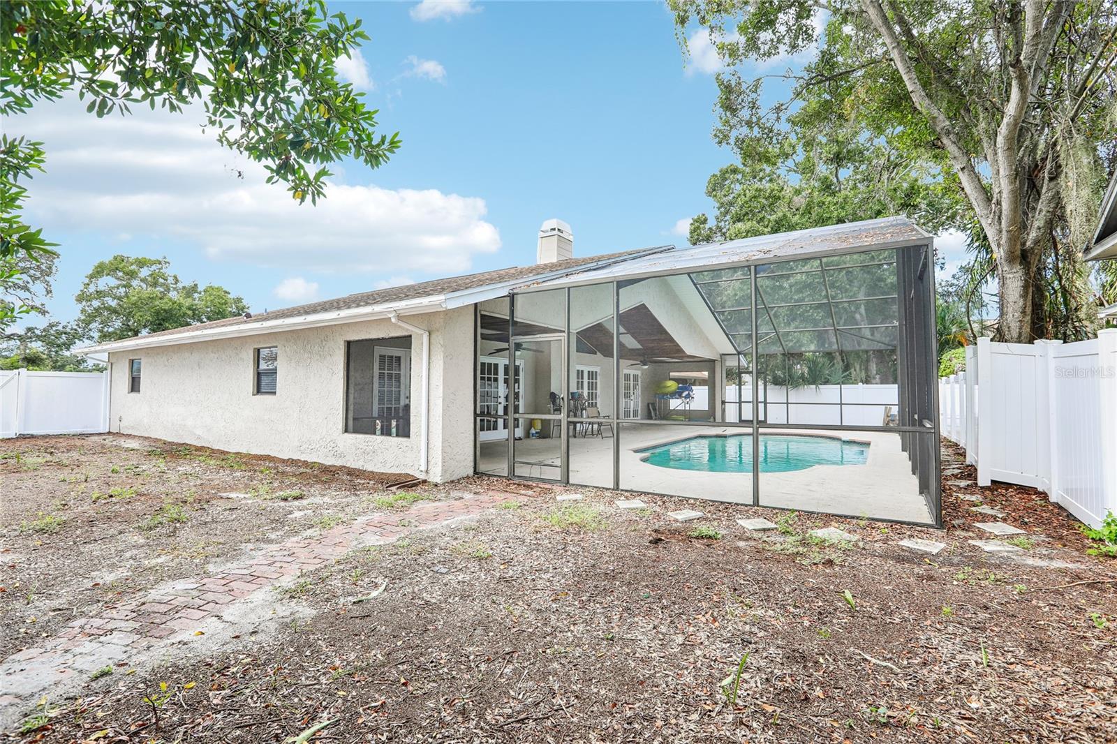 700 13TH COURT SW, Largo, FL 33770