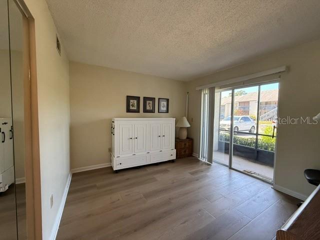Guest bdrm has its own private screened in patio