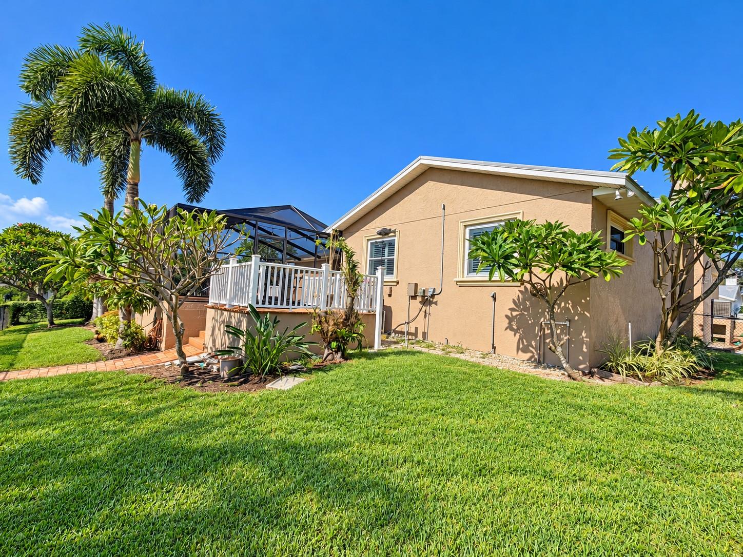 816 EAGLE LANE, Apollo Beach, FL 33572