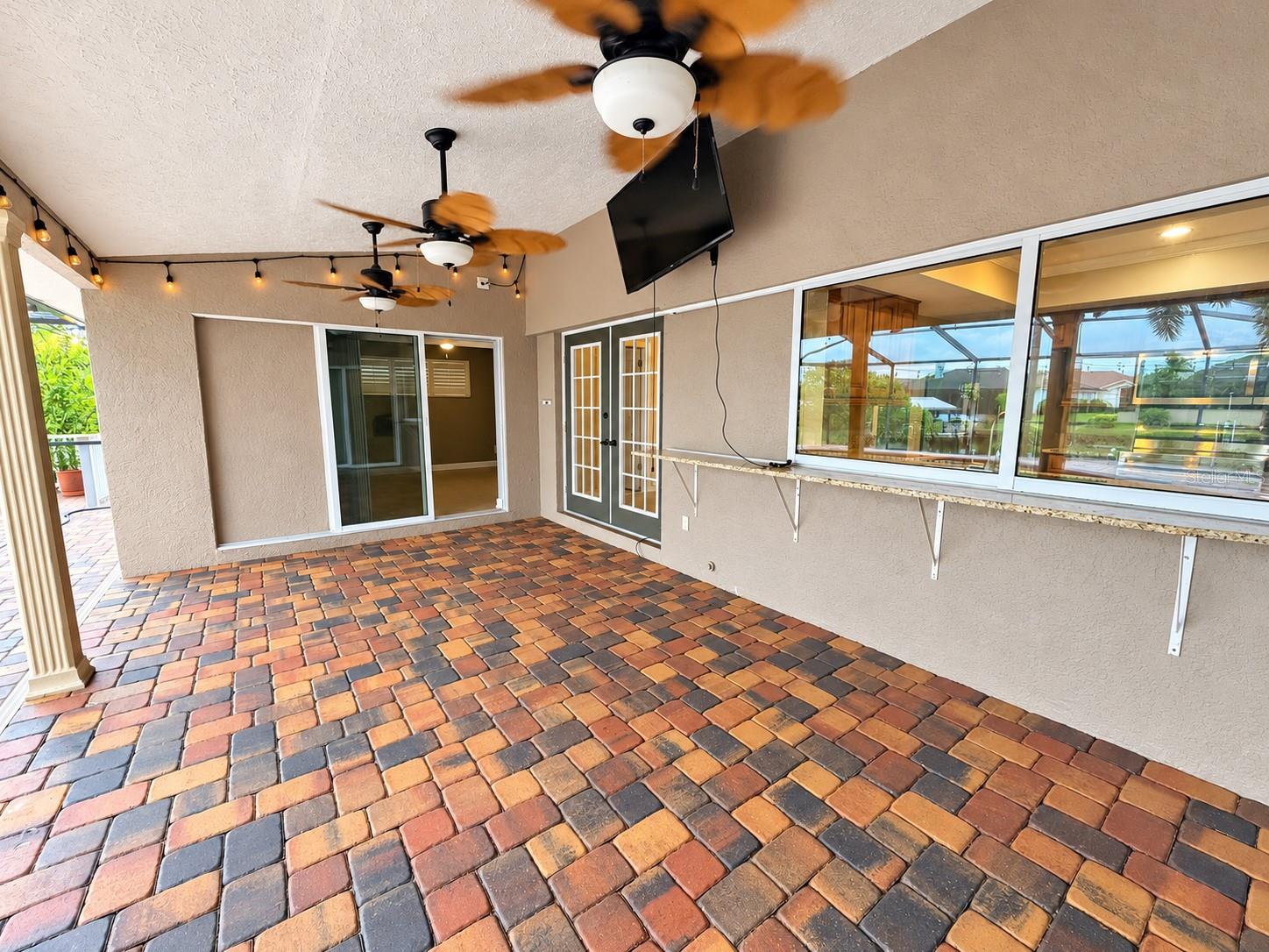 816 EAGLE LANE, Apollo Beach, FL 33572