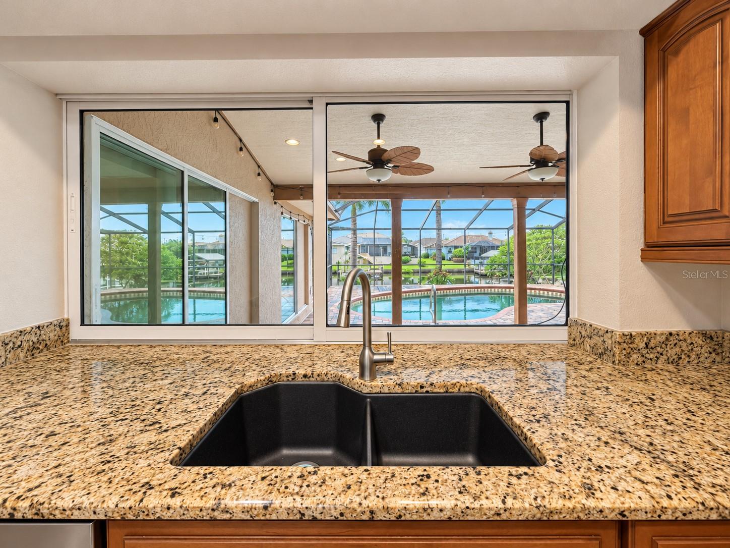 816 EAGLE LANE, Apollo Beach, FL 33572