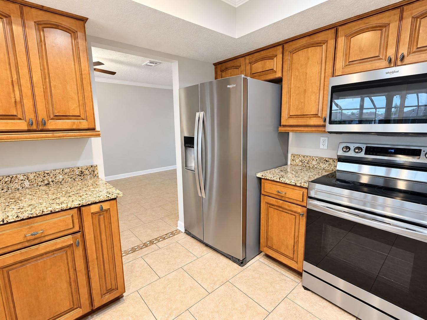 816 EAGLE LANE, Apollo Beach, FL 33572