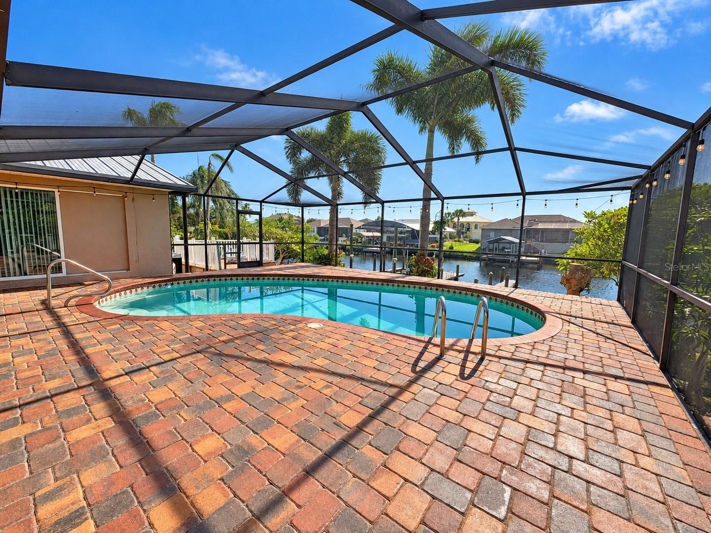 816 EAGLE LANE, Apollo Beach, FL 33572
