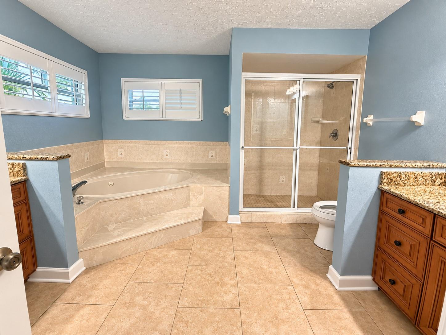 816 EAGLE LANE, Apollo Beach, FL 33572