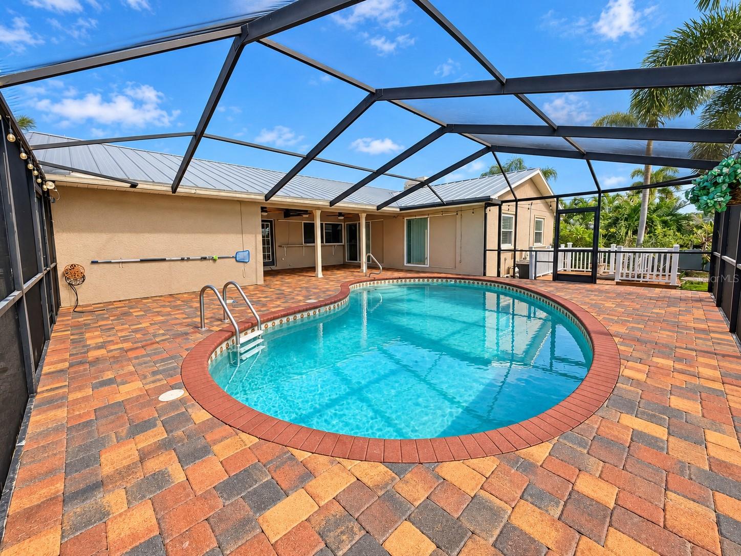 816 EAGLE LANE, Apollo Beach, FL 33572