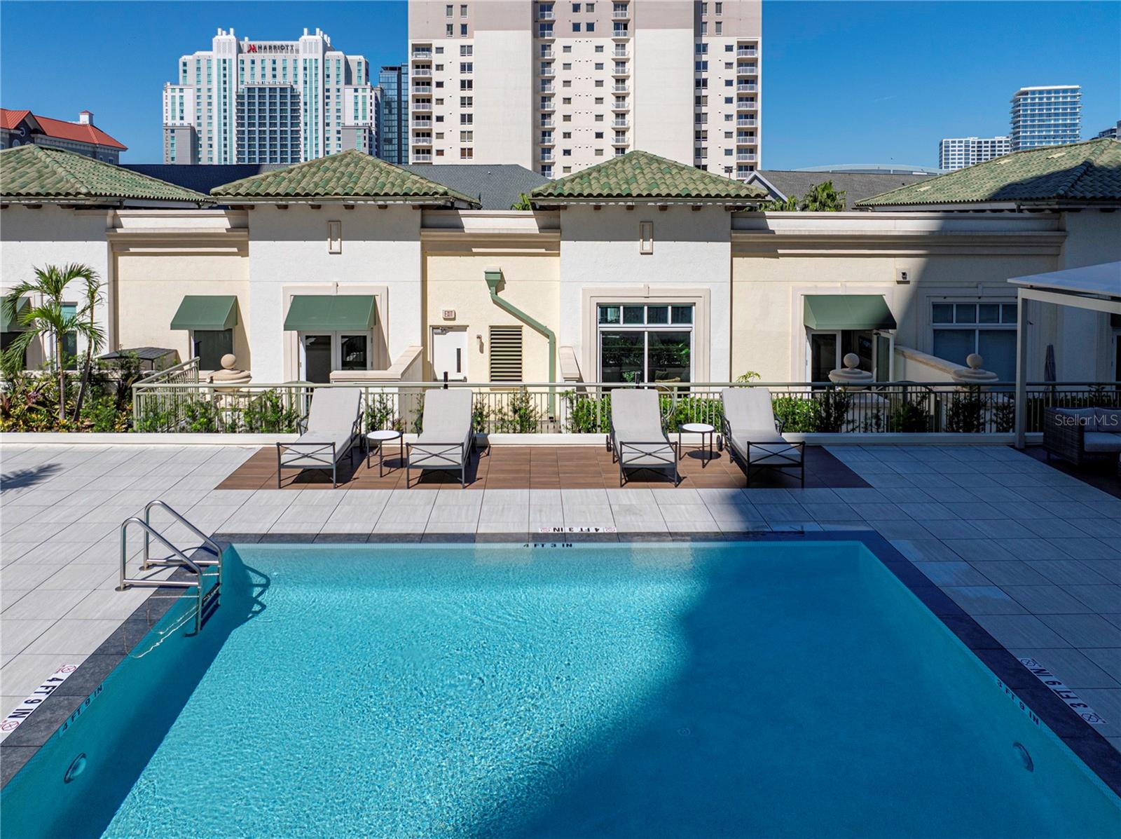 450 KNIGHTS RUN AVENUE, #405, Tampa, FL 33602