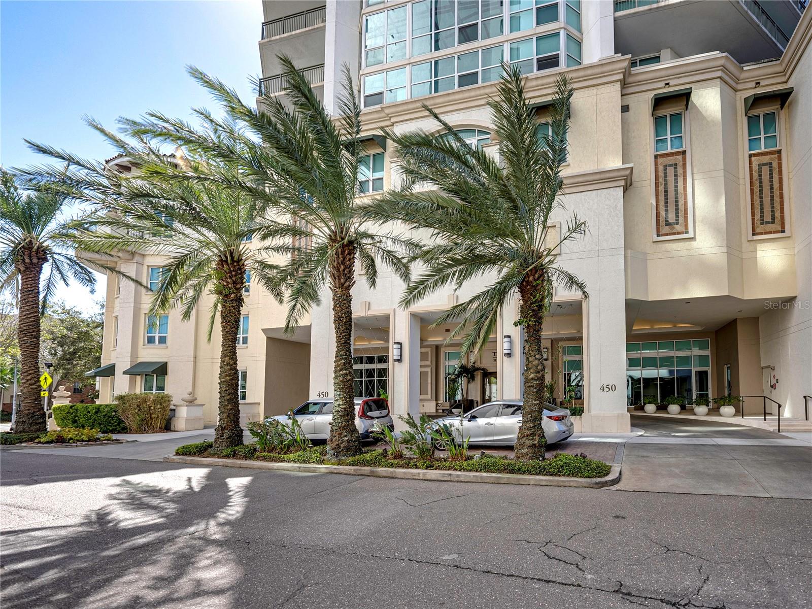 450 KNIGHTS RUN AVENUE, #405, Tampa, FL 33602