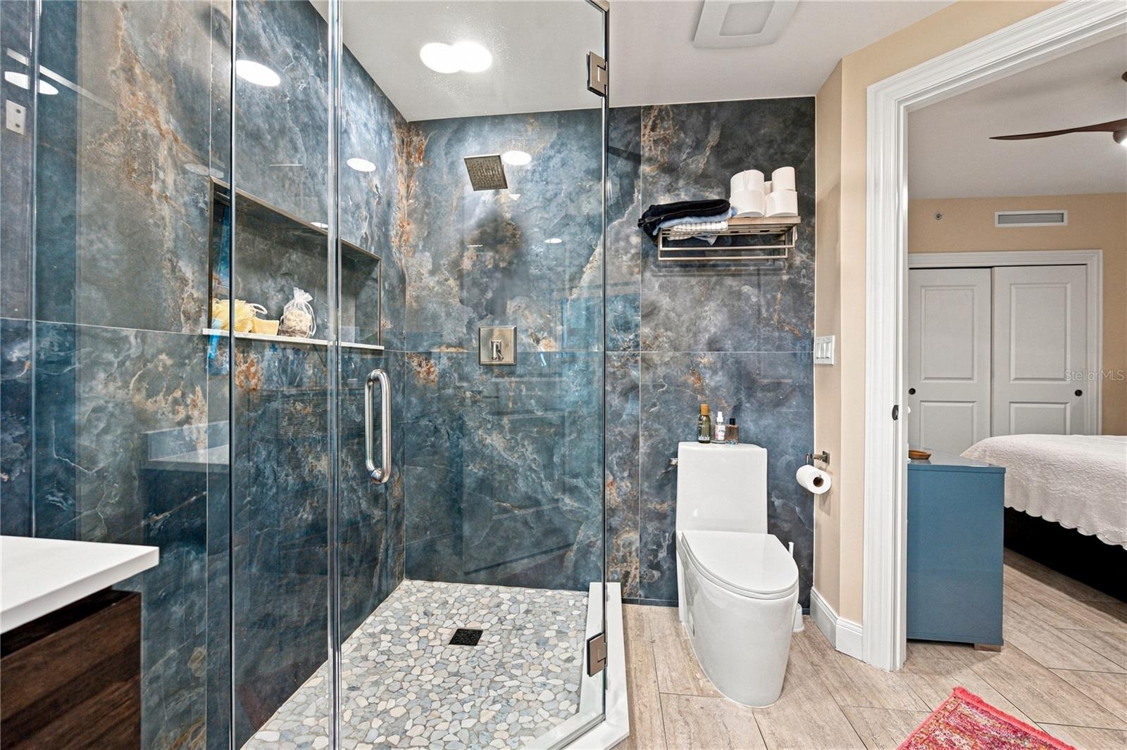 450 KNIGHTS RUN AVENUE, #405, Tampa, FL 33602