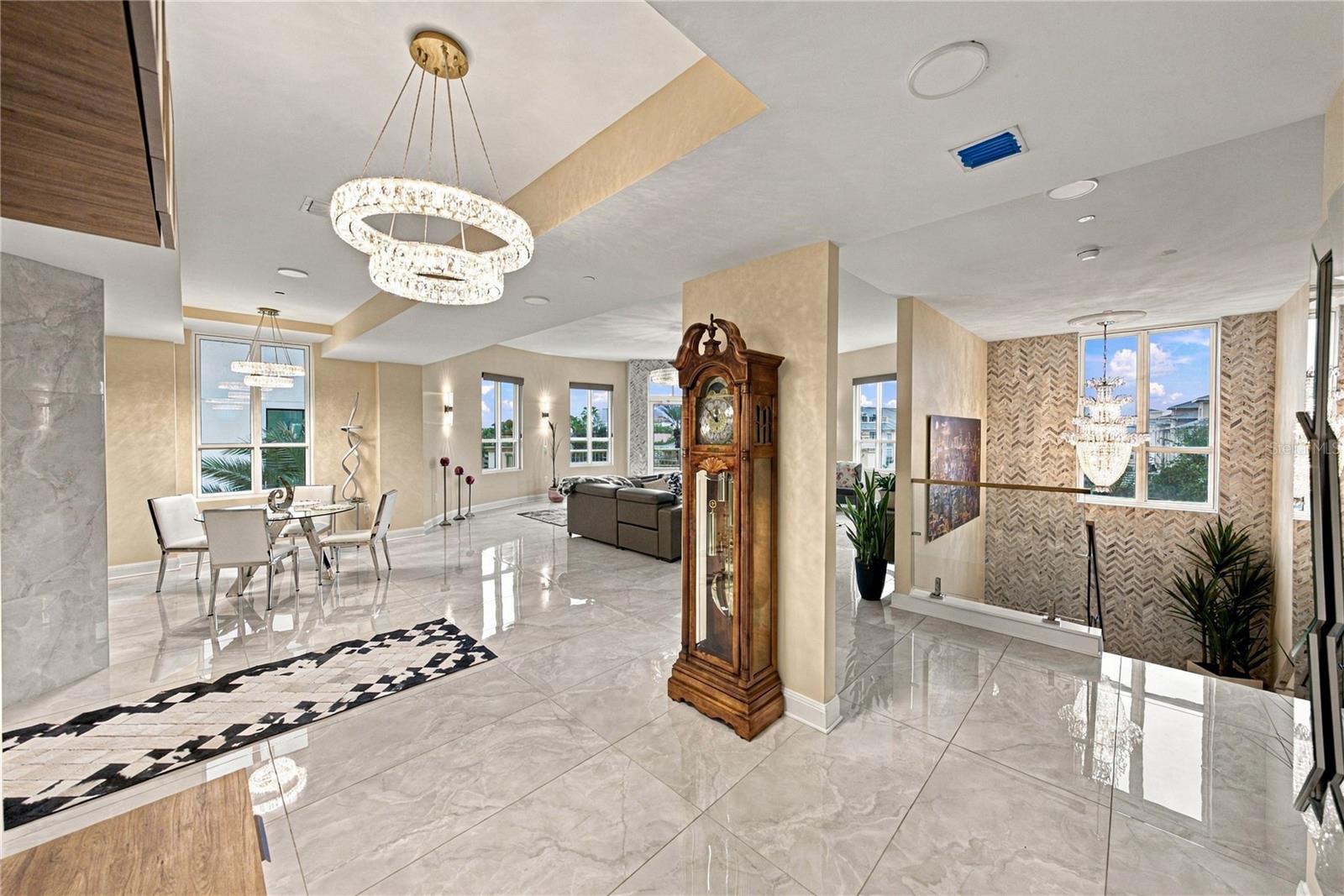 450 KNIGHTS RUN AVENUE, #405, Tampa, FL 33602