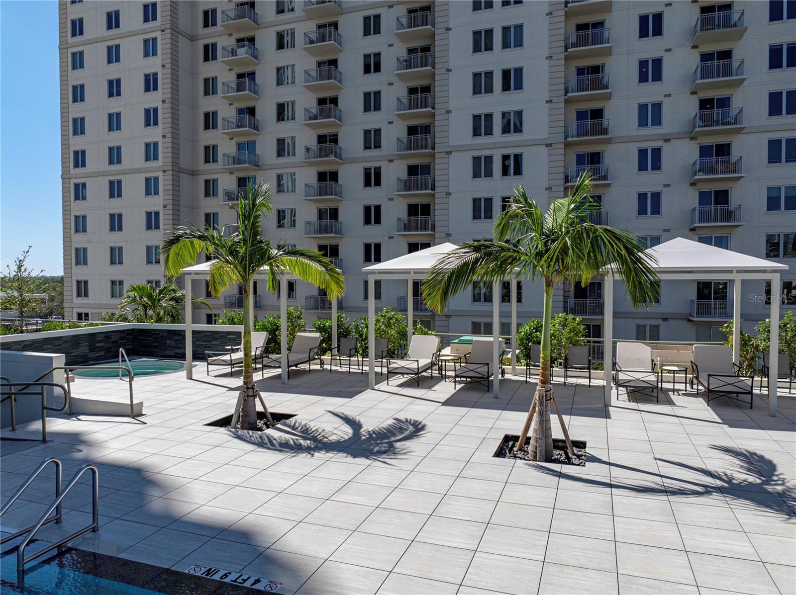 450 KNIGHTS RUN AVENUE, #405, Tampa, FL 33602