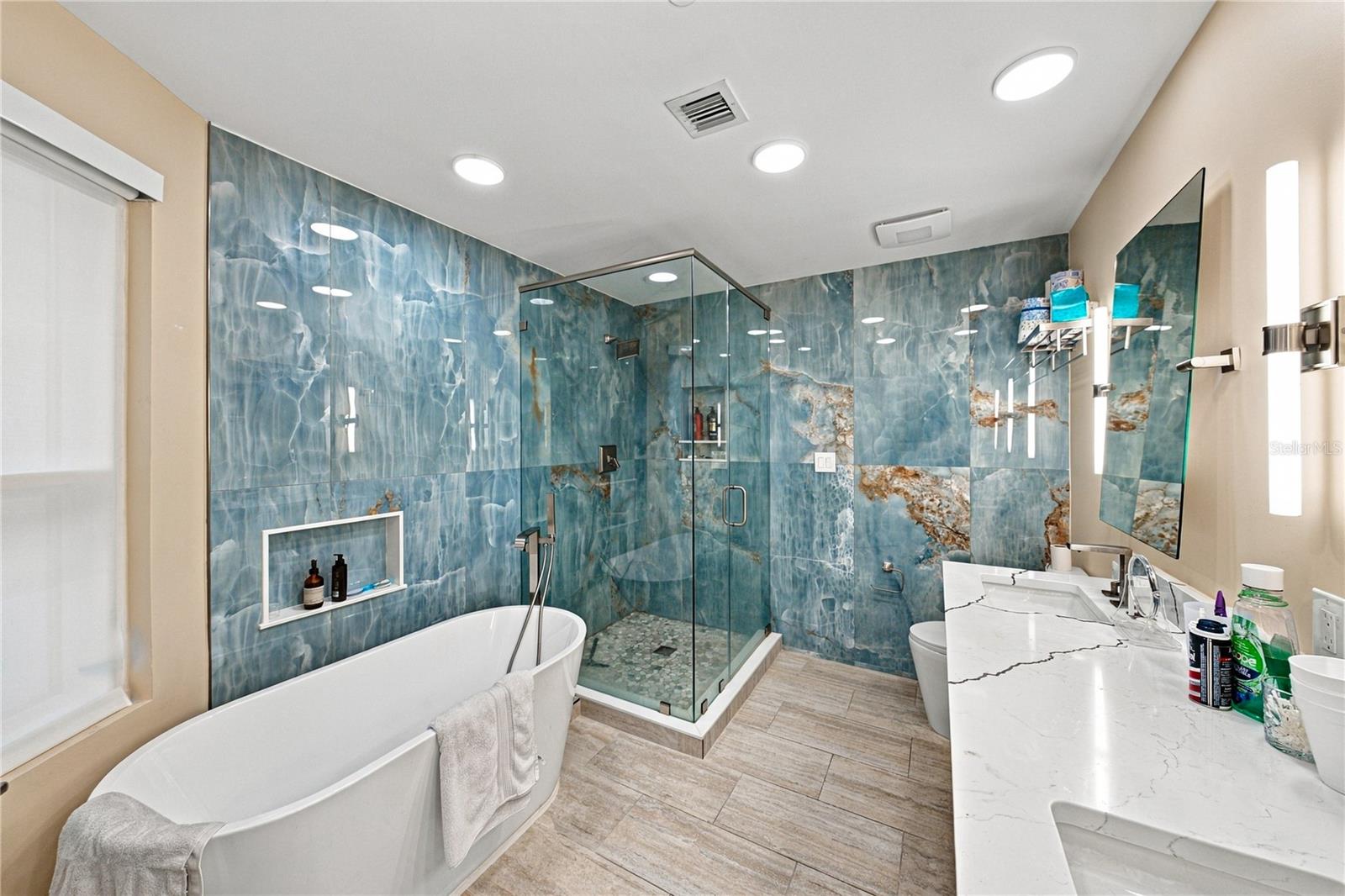 450 KNIGHTS RUN AVENUE, #405, Tampa, FL 33602