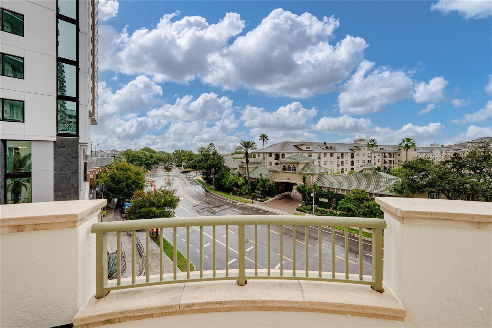 450 KNIGHTS RUN AVENUE, #405, Tampa, FL 33602