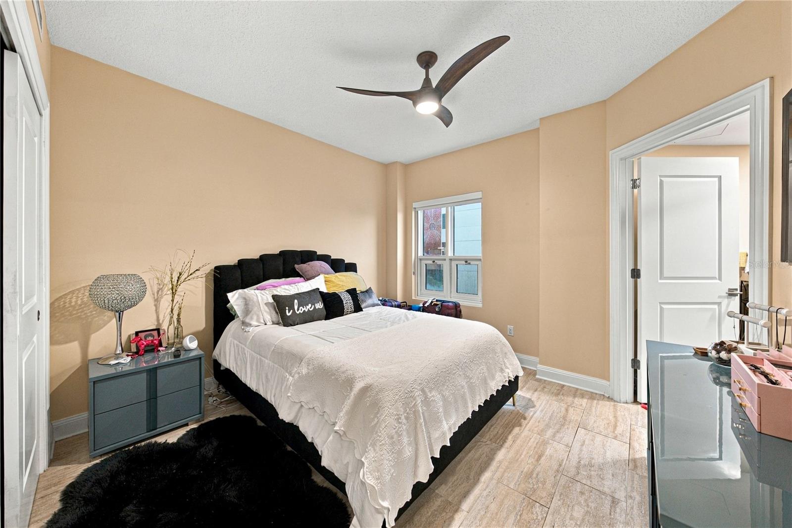 450 KNIGHTS RUN AVENUE, #405, Tampa, FL 33602