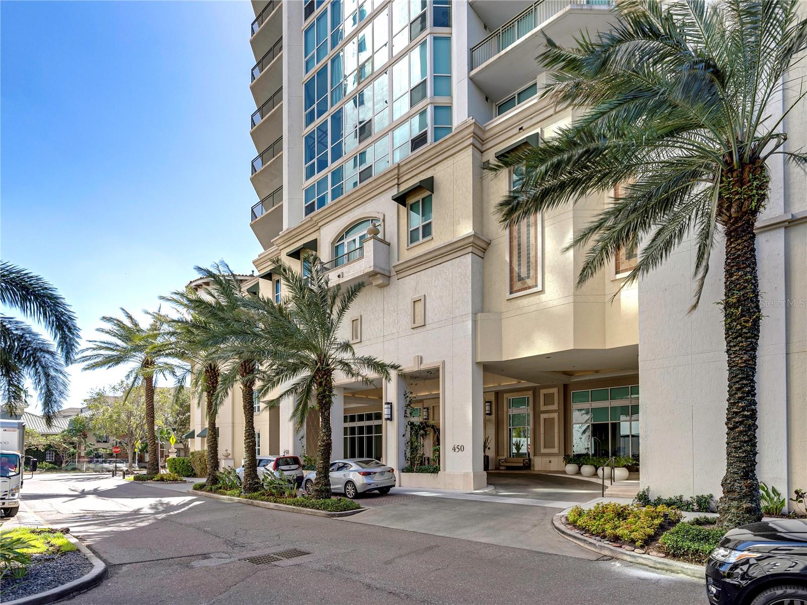 450 KNIGHTS RUN AVENUE, #405, Tampa, FL 33602