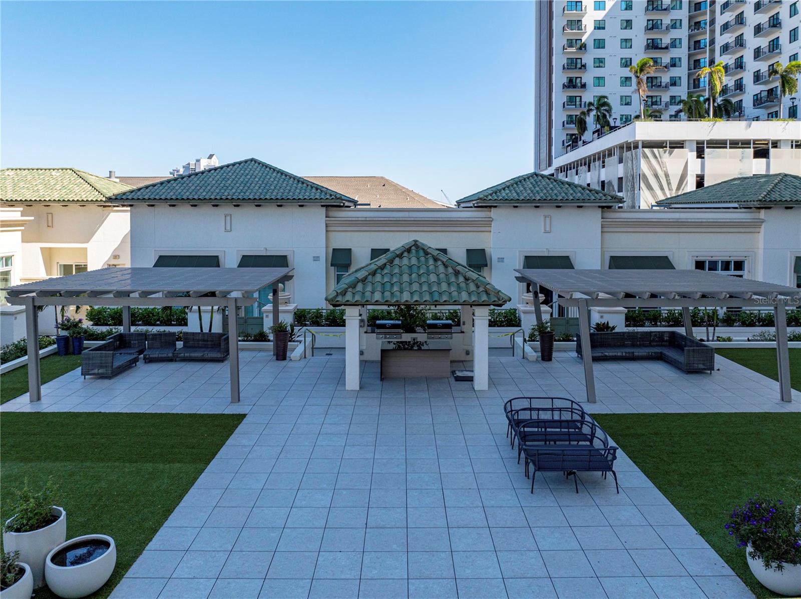 450 KNIGHTS RUN AVENUE, #405, Tampa, FL 33602