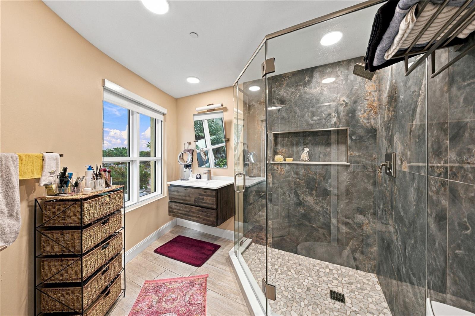 450 KNIGHTS RUN AVENUE, #405, Tampa, FL 33602