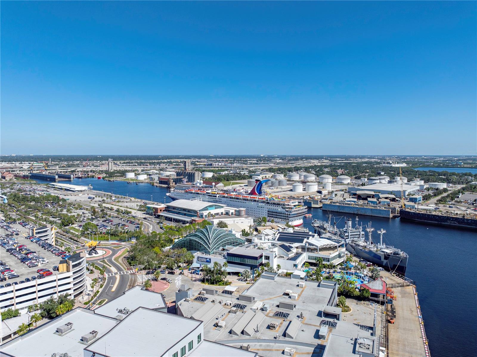 450 KNIGHTS RUN AVENUE, #405, Tampa, FL 33602