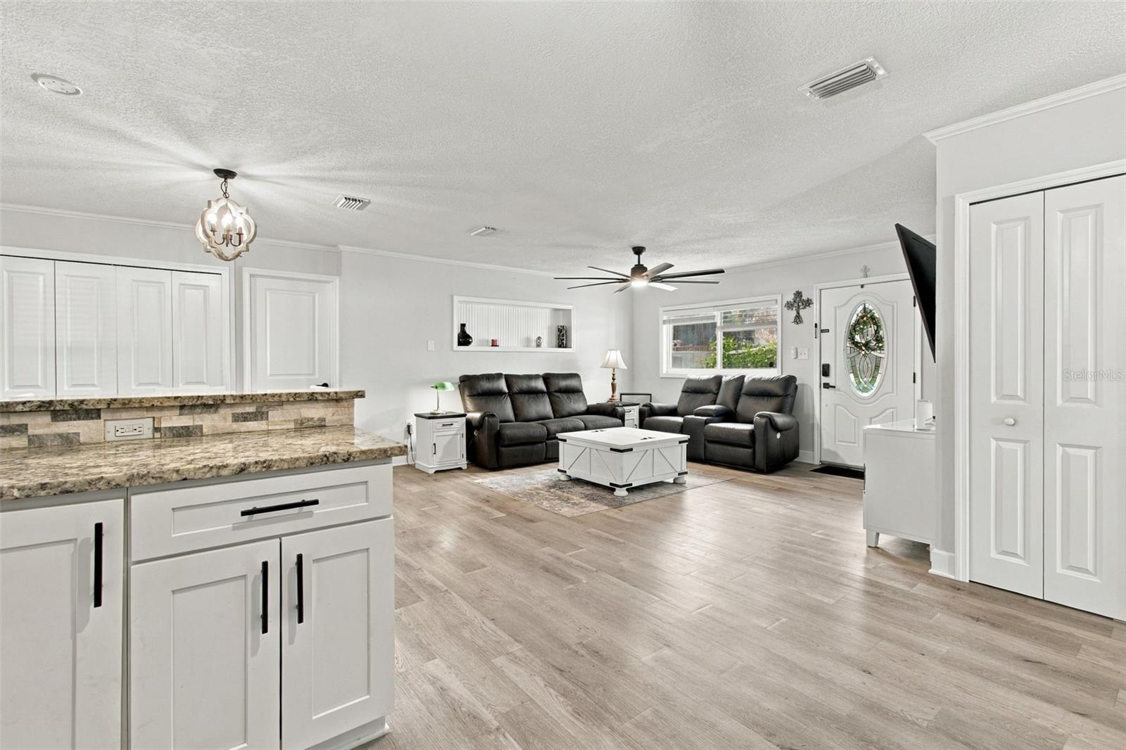 335 COUNTRY CLUB DRIVE, Oldsmar, FL 34677