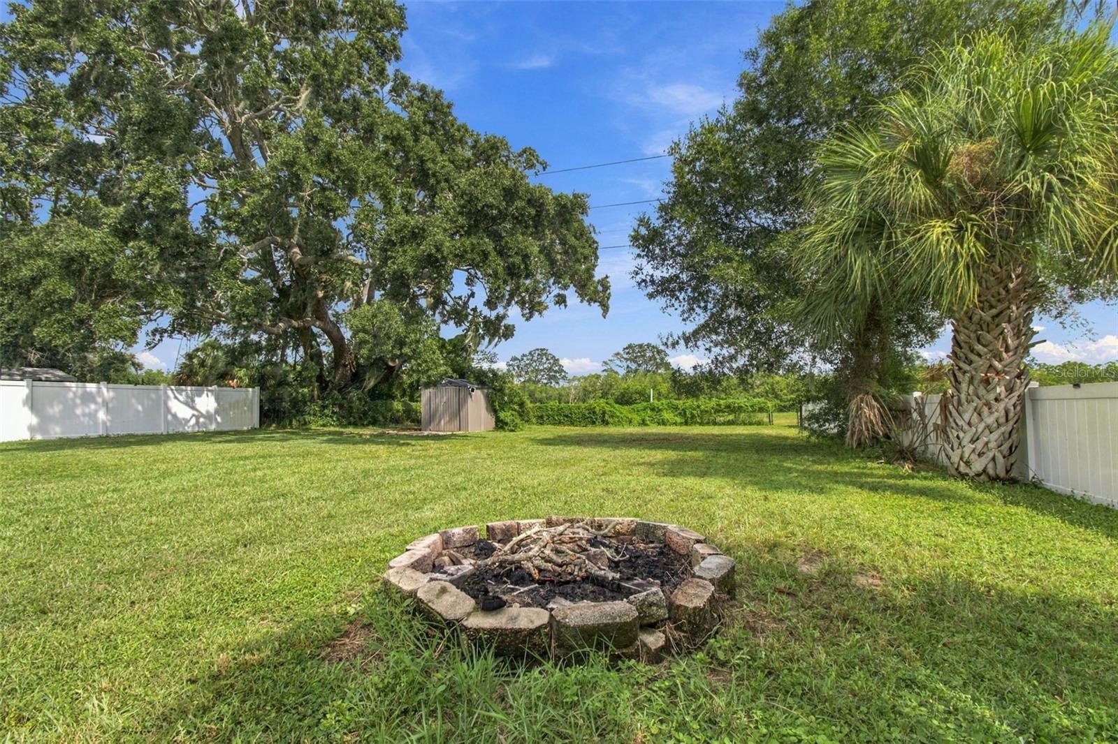 335 COUNTRY CLUB DRIVE, Oldsmar, FL 34677