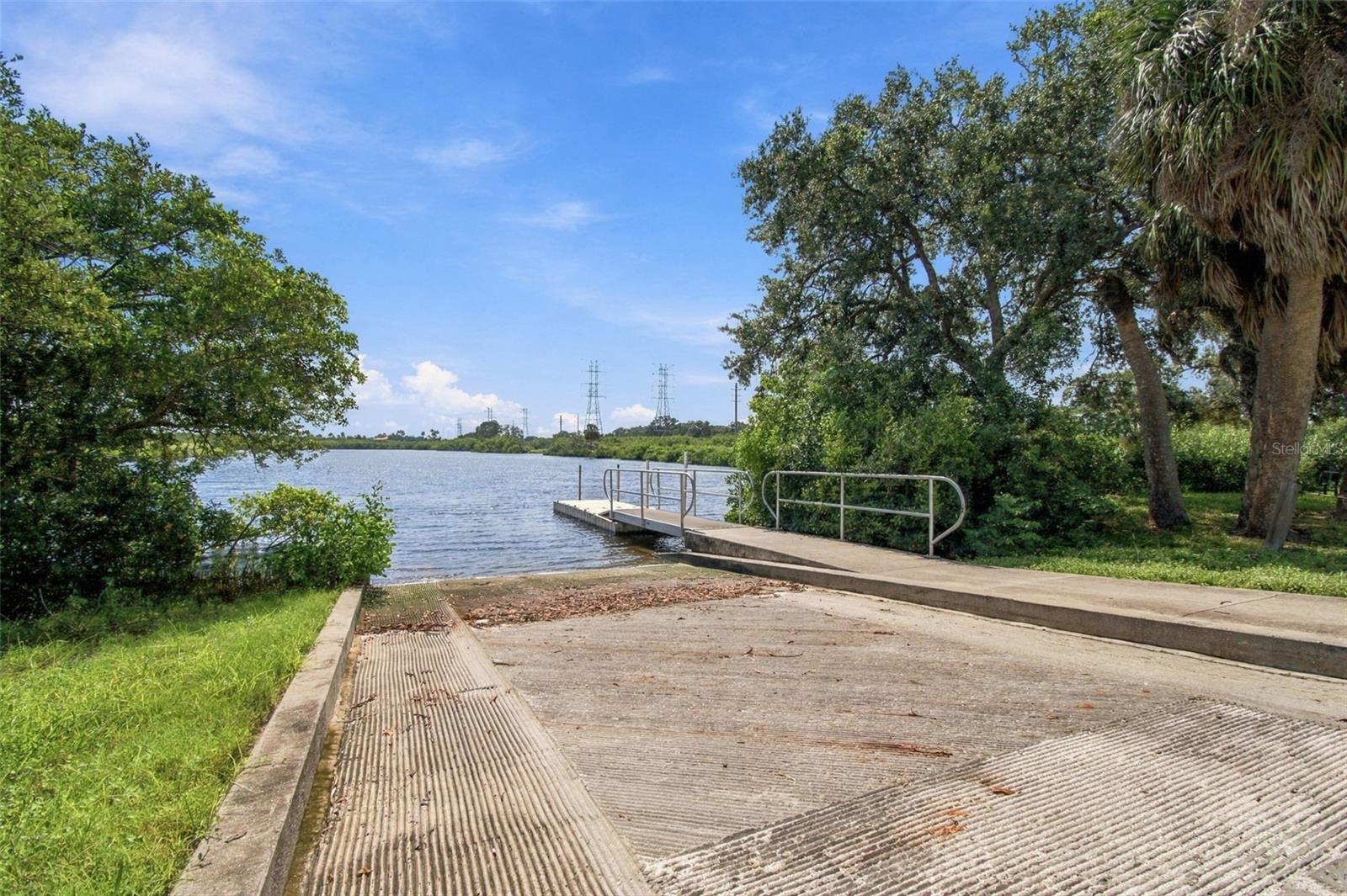 335 COUNTRY CLUB DRIVE, Oldsmar, FL 34677