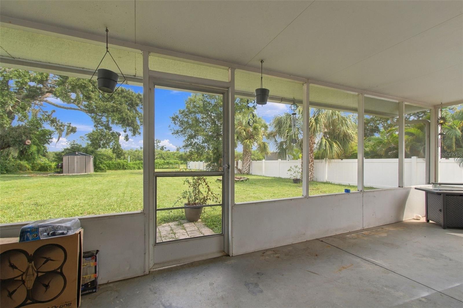 335 COUNTRY CLUB DRIVE, Oldsmar, FL 34677