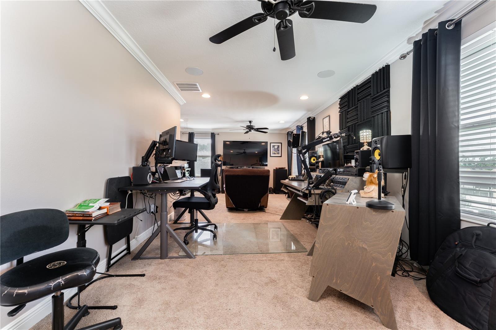 215 PARSONS WOODS DRIVE, Seffner, FL 33584