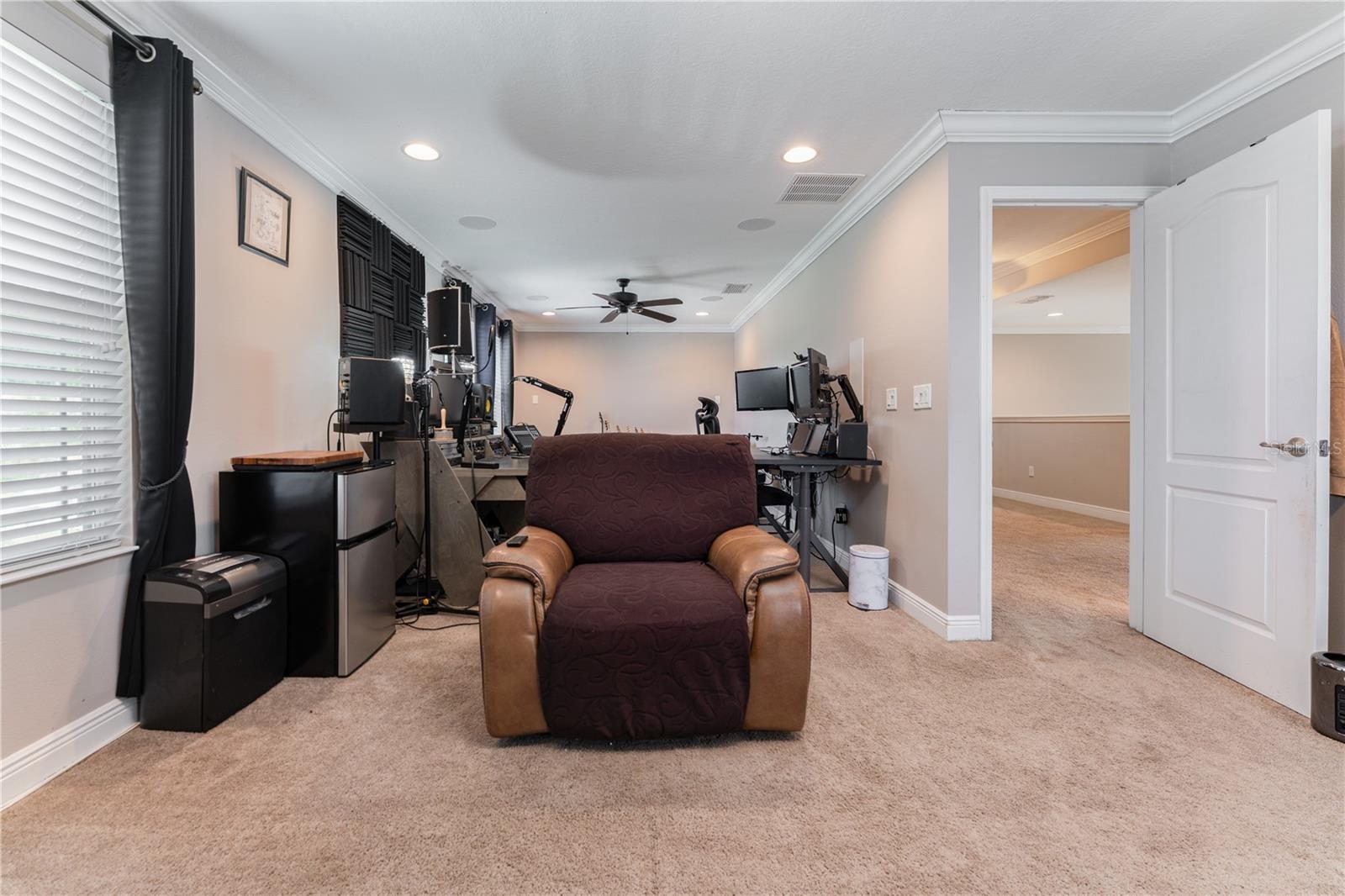 215 PARSONS WOODS DRIVE, Seffner, FL 33584