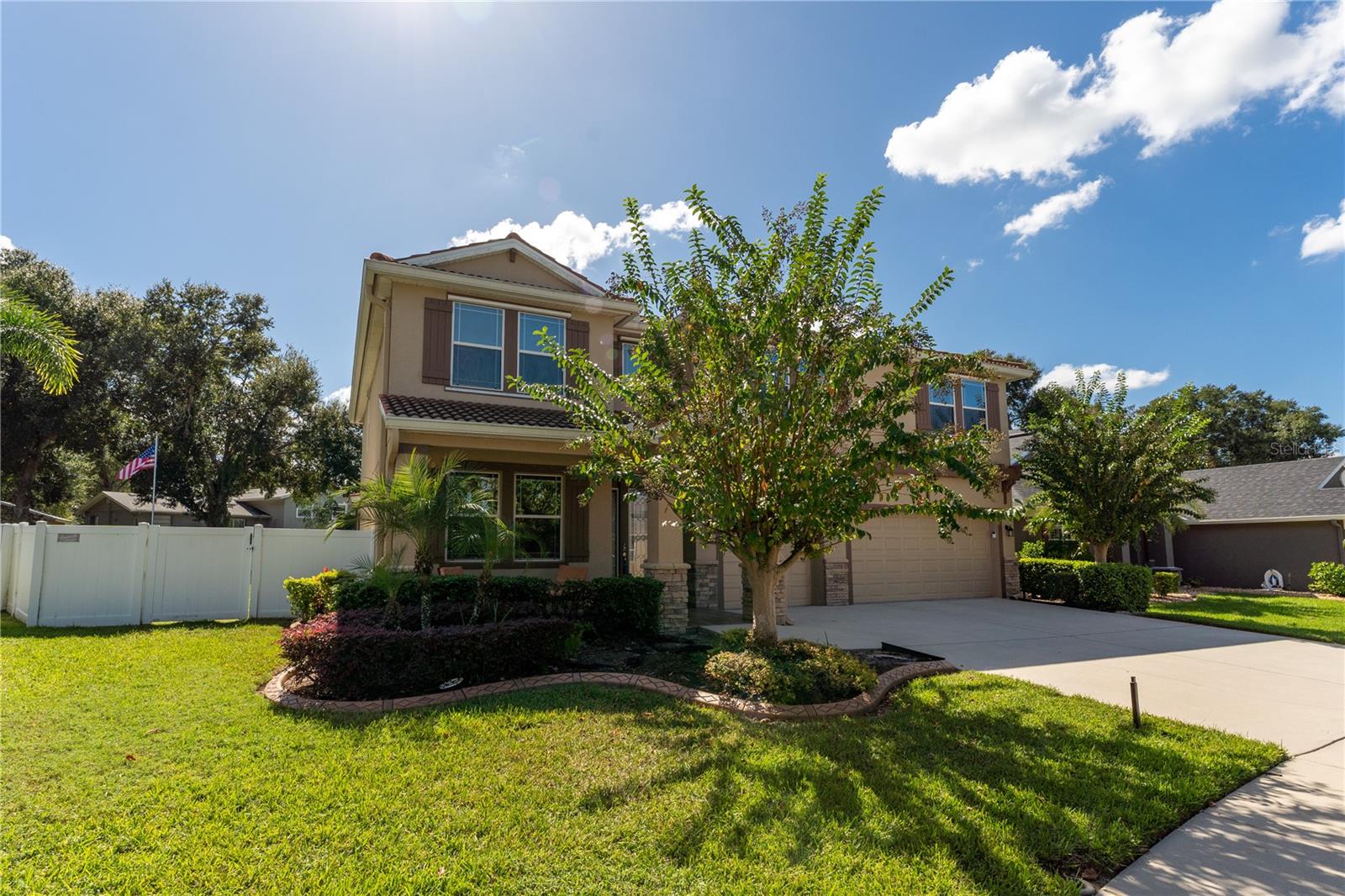 215 PARSONS WOODS DRIVE, Seffner, FL 33584