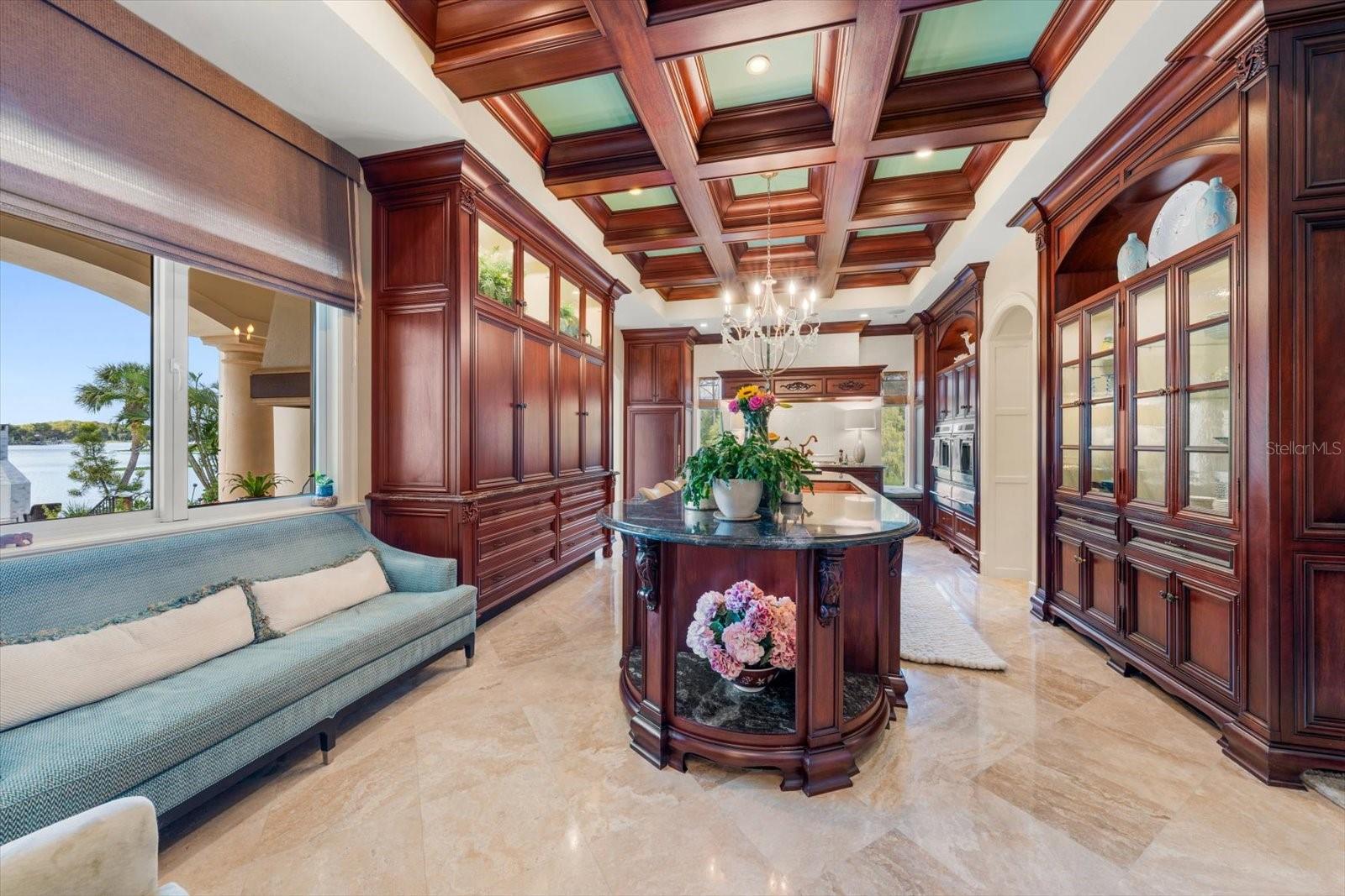 Welcome to the most Relaxing Kitchen! Perfect for all of your Family Gatherings & Entertaining Events!