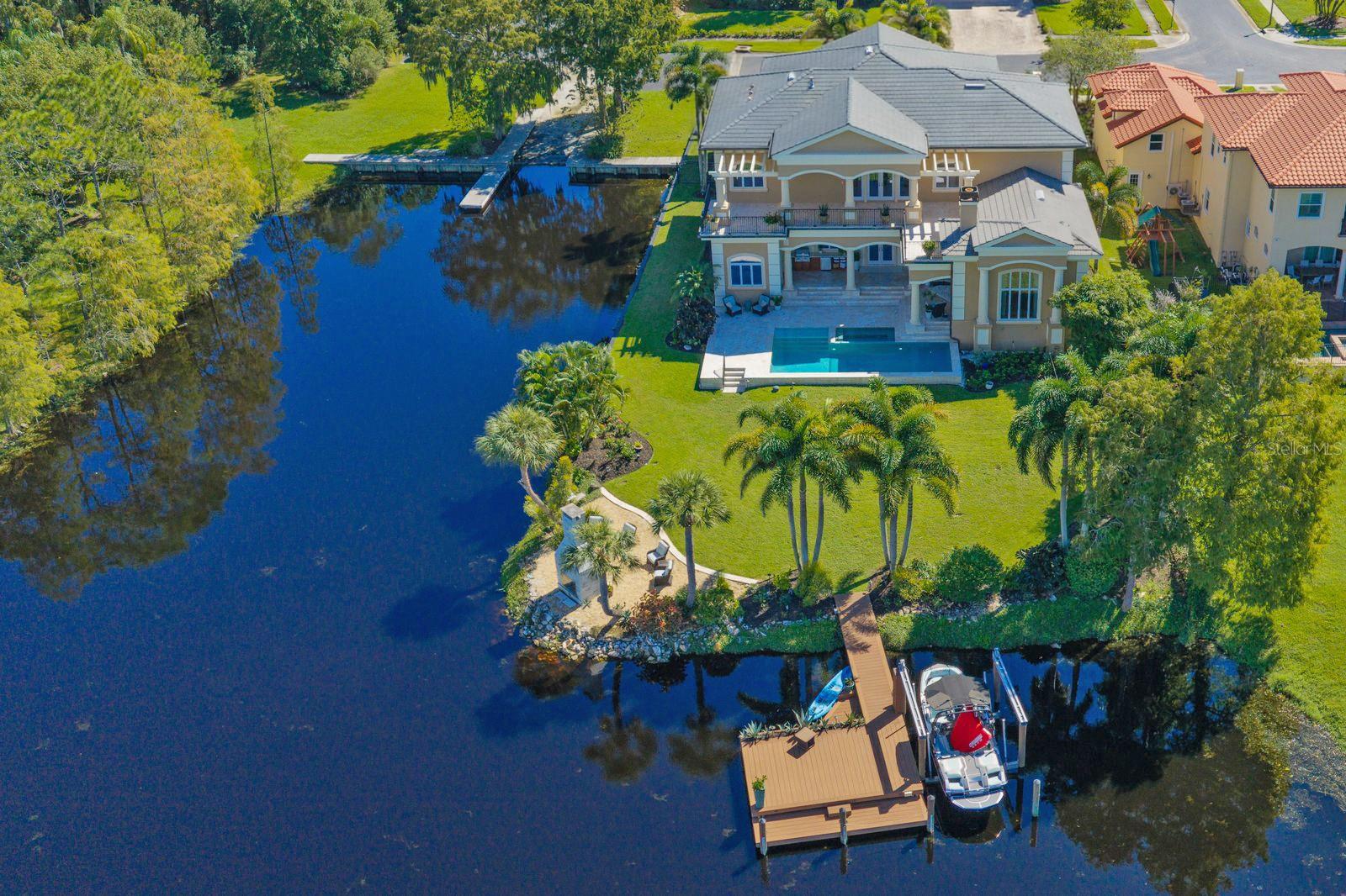 The Ultimate Lifestyle includes 2,500 Acres of Waterfront Recreation!