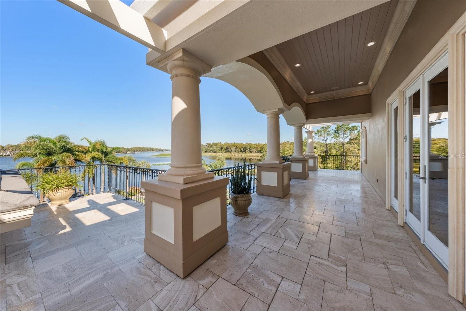 Private Balcony off the Primary Retreat!