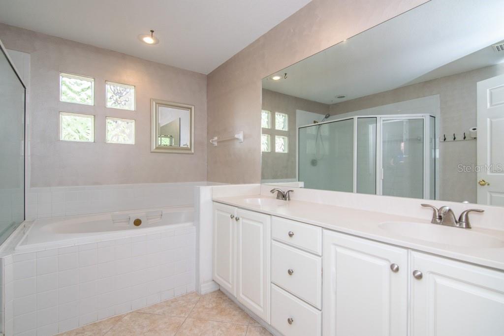 1177 SHIPWATCH CIRCLE, Tampa, FL 33602