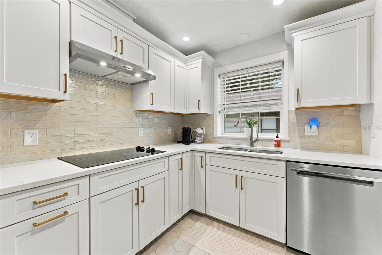 412 E HAMILTON AVENUE, Tampa, FL 33604