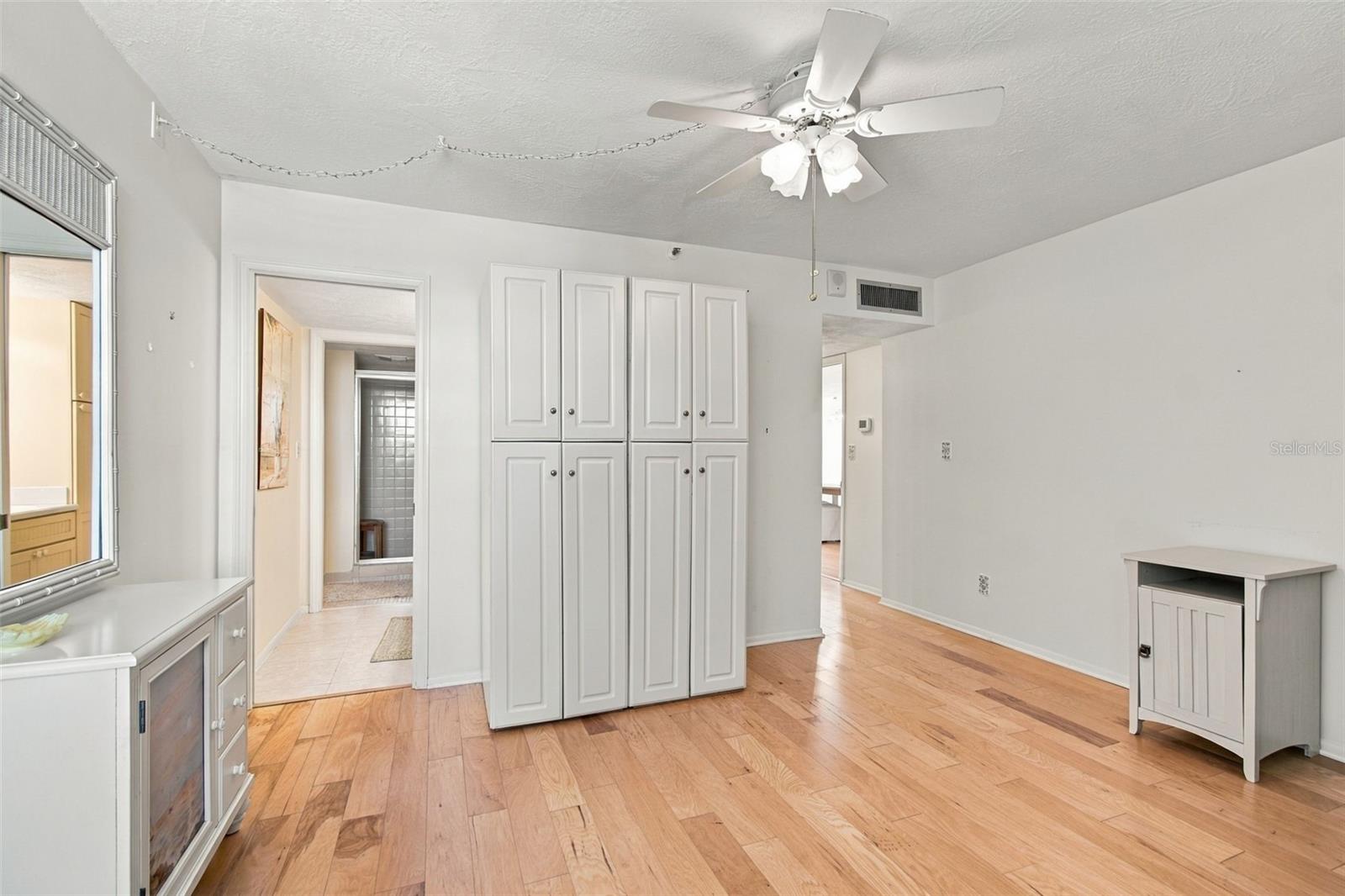 17940 GULF BOULEVARD, #16B, Redington Shores, FL 33708