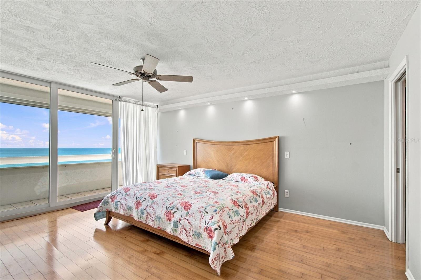 17940 GULF BOULEVARD, #16B, Redington Shores, FL 33708