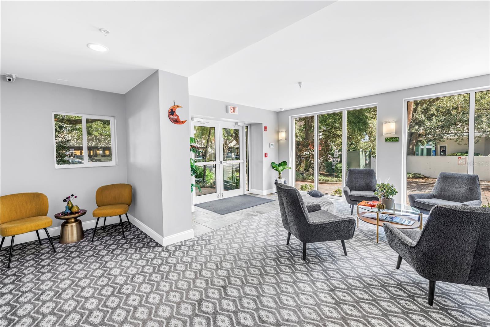 210 5TH AVENUE S, #303, St Petersburg, FL 33701
