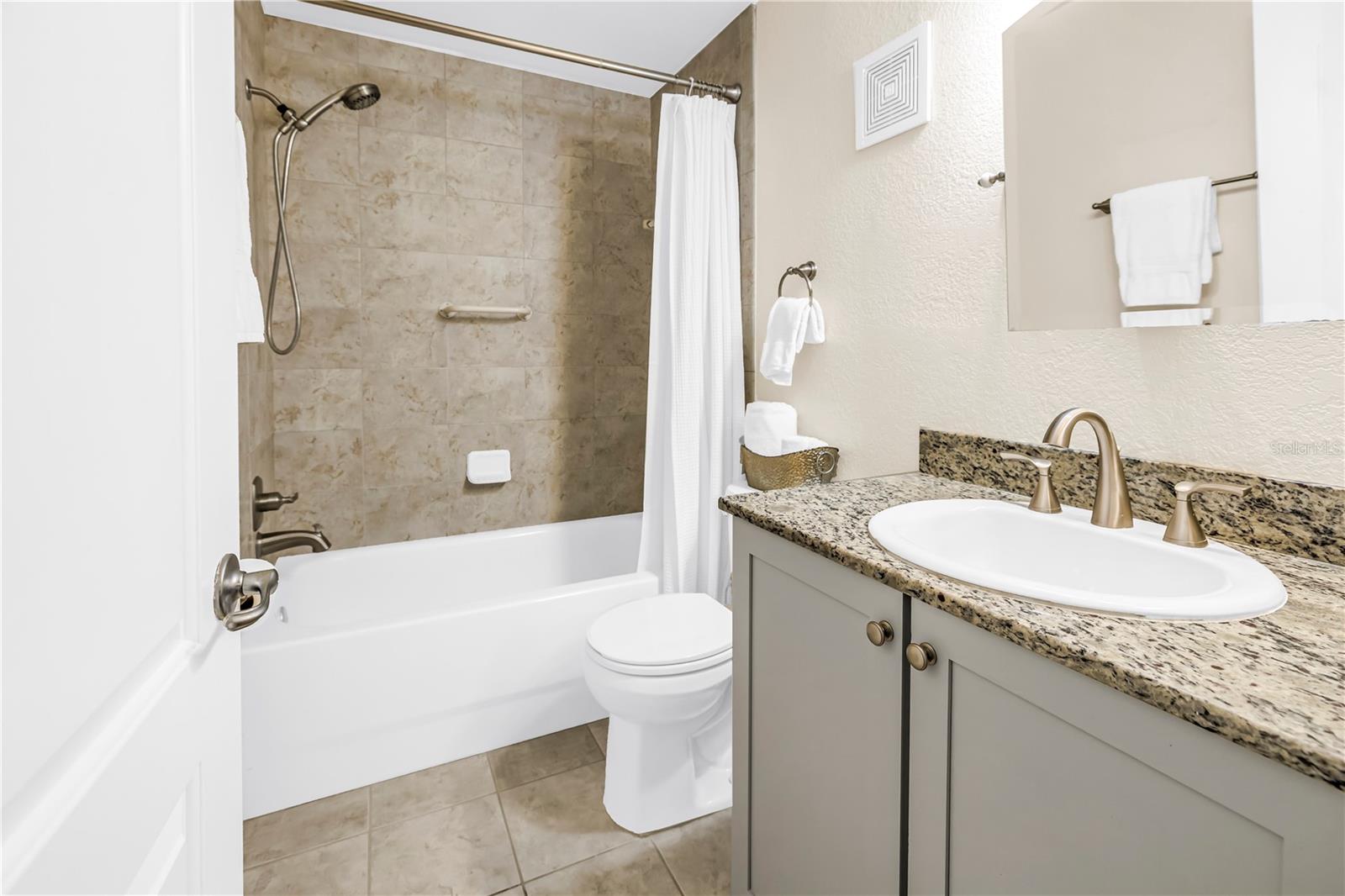 210 5TH AVENUE S, #303, St Petersburg, FL 33701