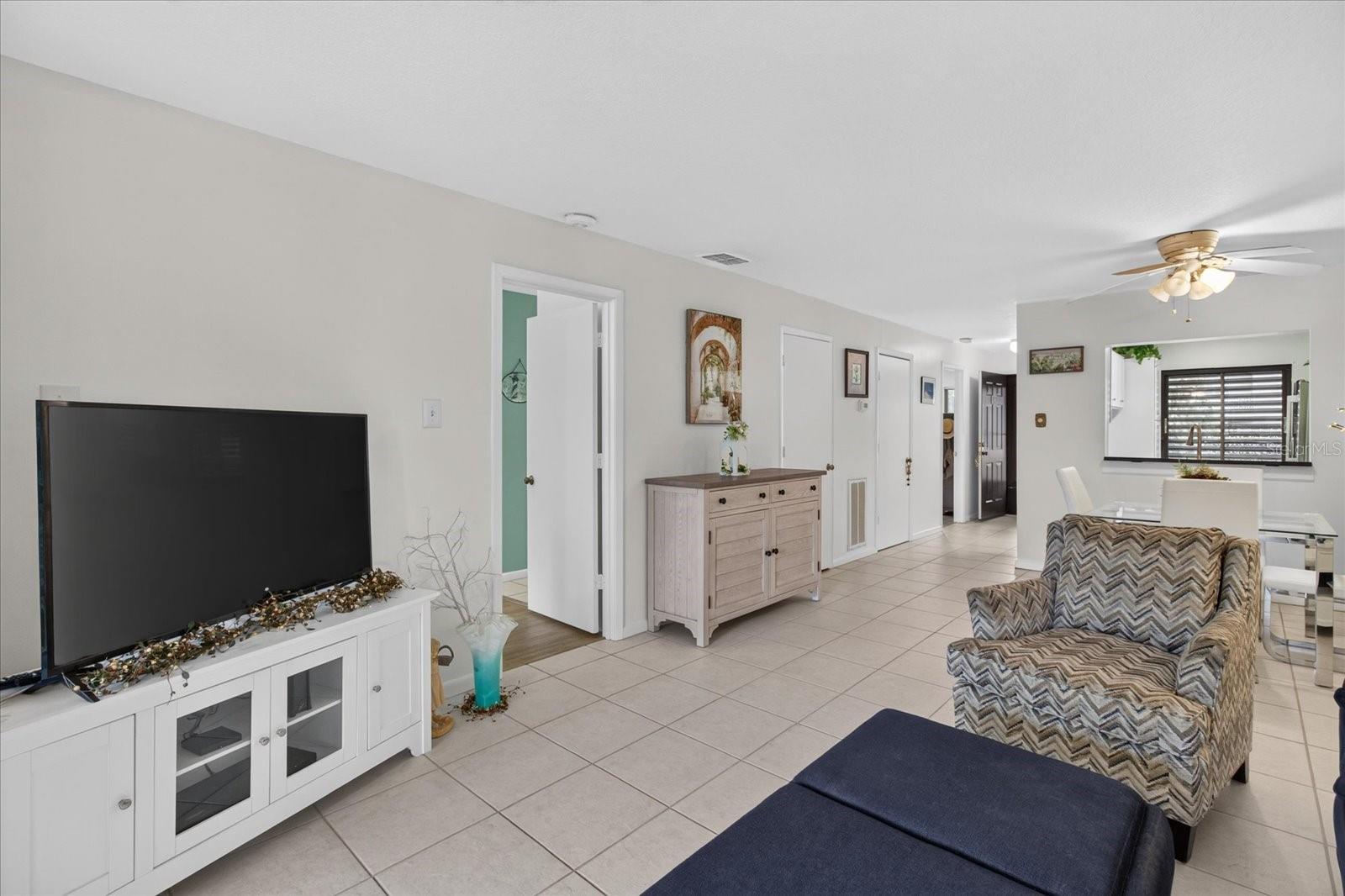 1800 MARINER DRIVE, #4, Tarpon Springs, FL 34689