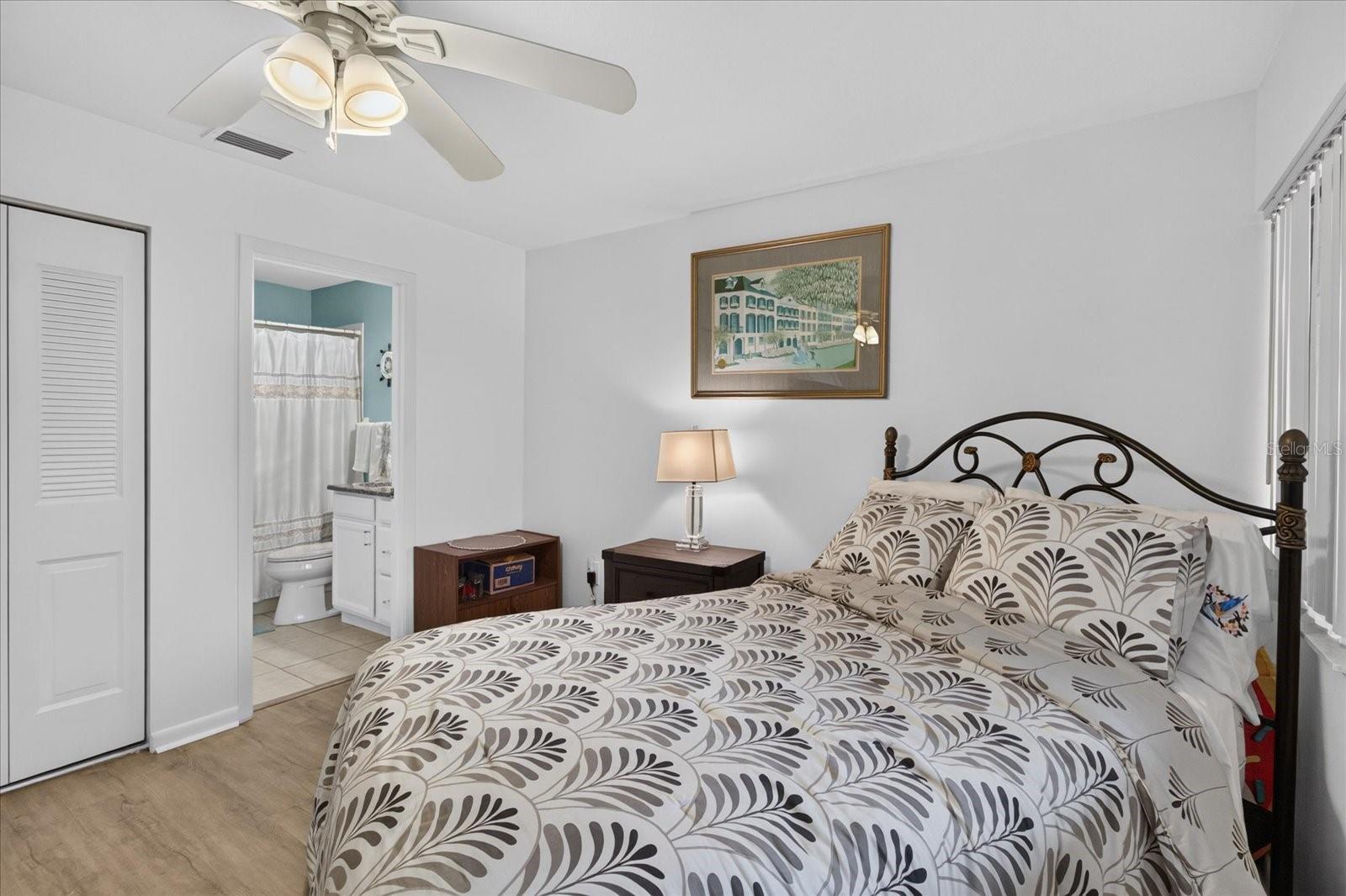 1800 MARINER DRIVE, #4, Tarpon Springs, FL 34689