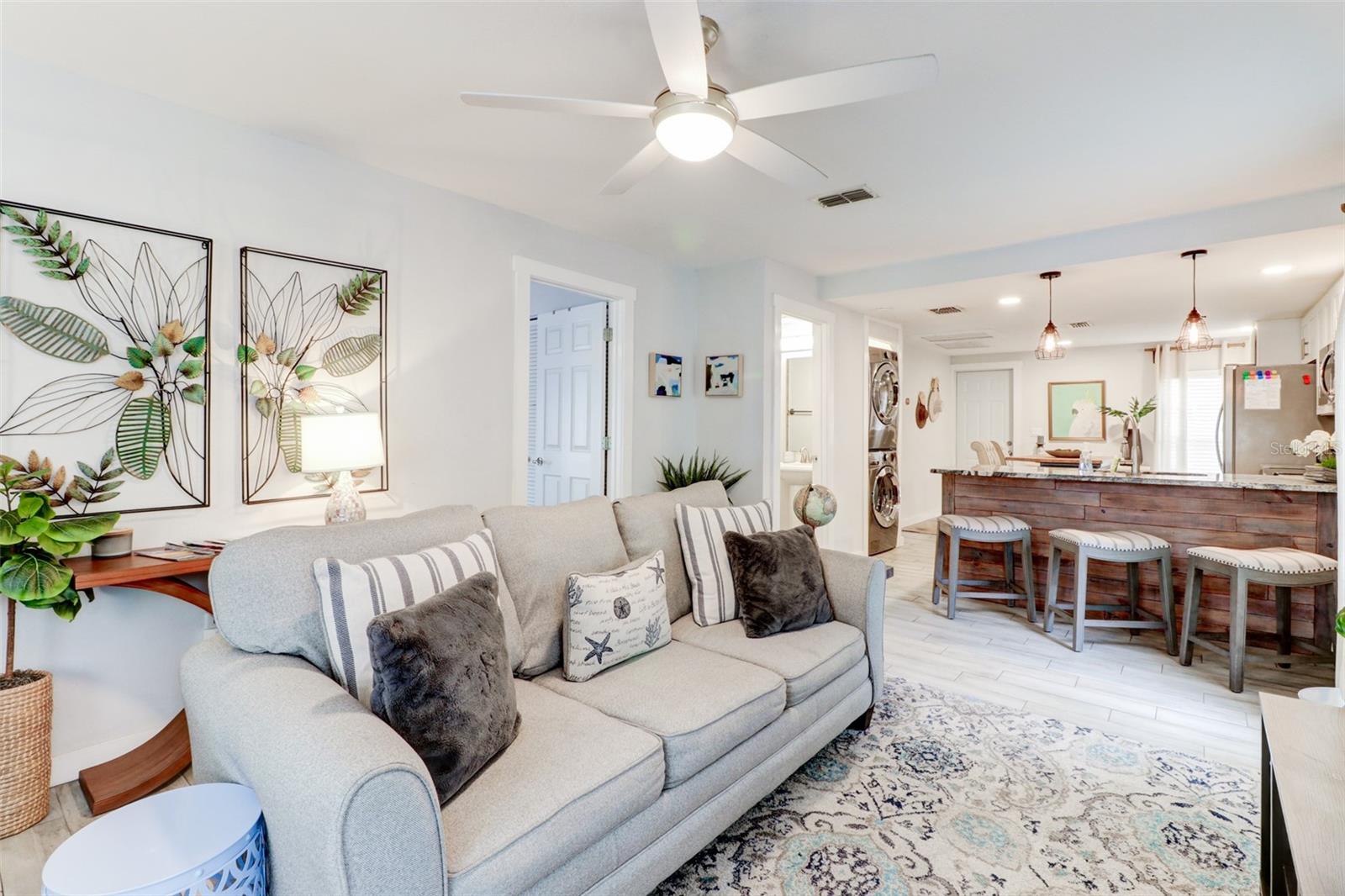 7018 N CENTRAL AVENUE, Tampa, FL 33604