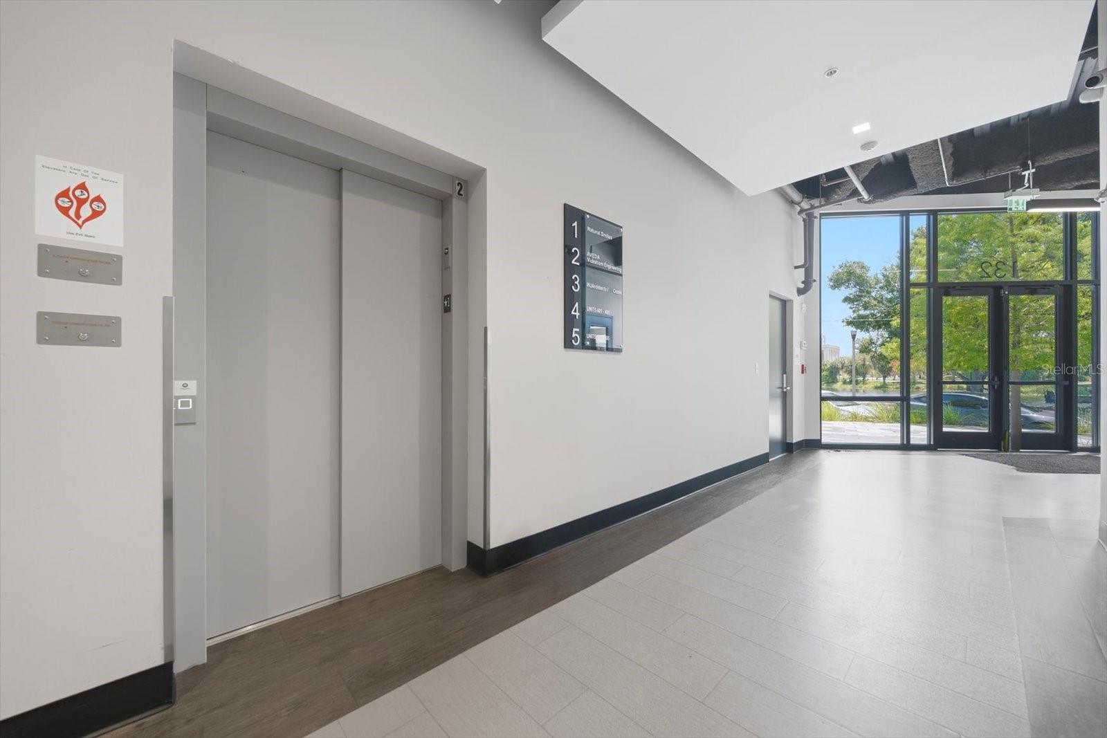 132 MIRROR LAKE, #403, St Petersburg, FL 33701