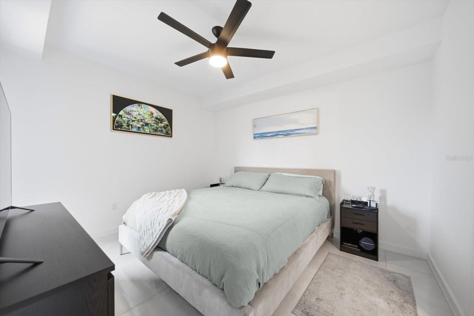 132 MIRROR LAKE, #403, St Petersburg, FL 33701