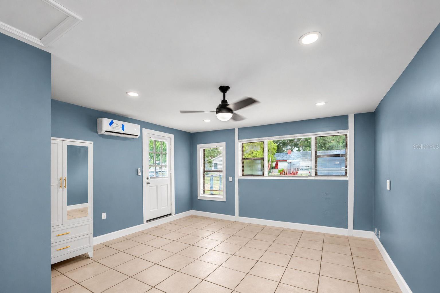 374 3RD STREET NW, #B, Largo, FL 33770 374 3RD STREET NW, #B, Largo, FL 33770