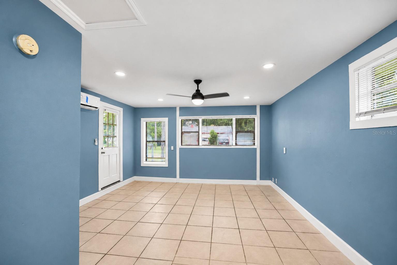 374 3RD STREET NW, #B, Largo, FL 33770 374 3RD STREET NW, #B, Largo, FL 33770